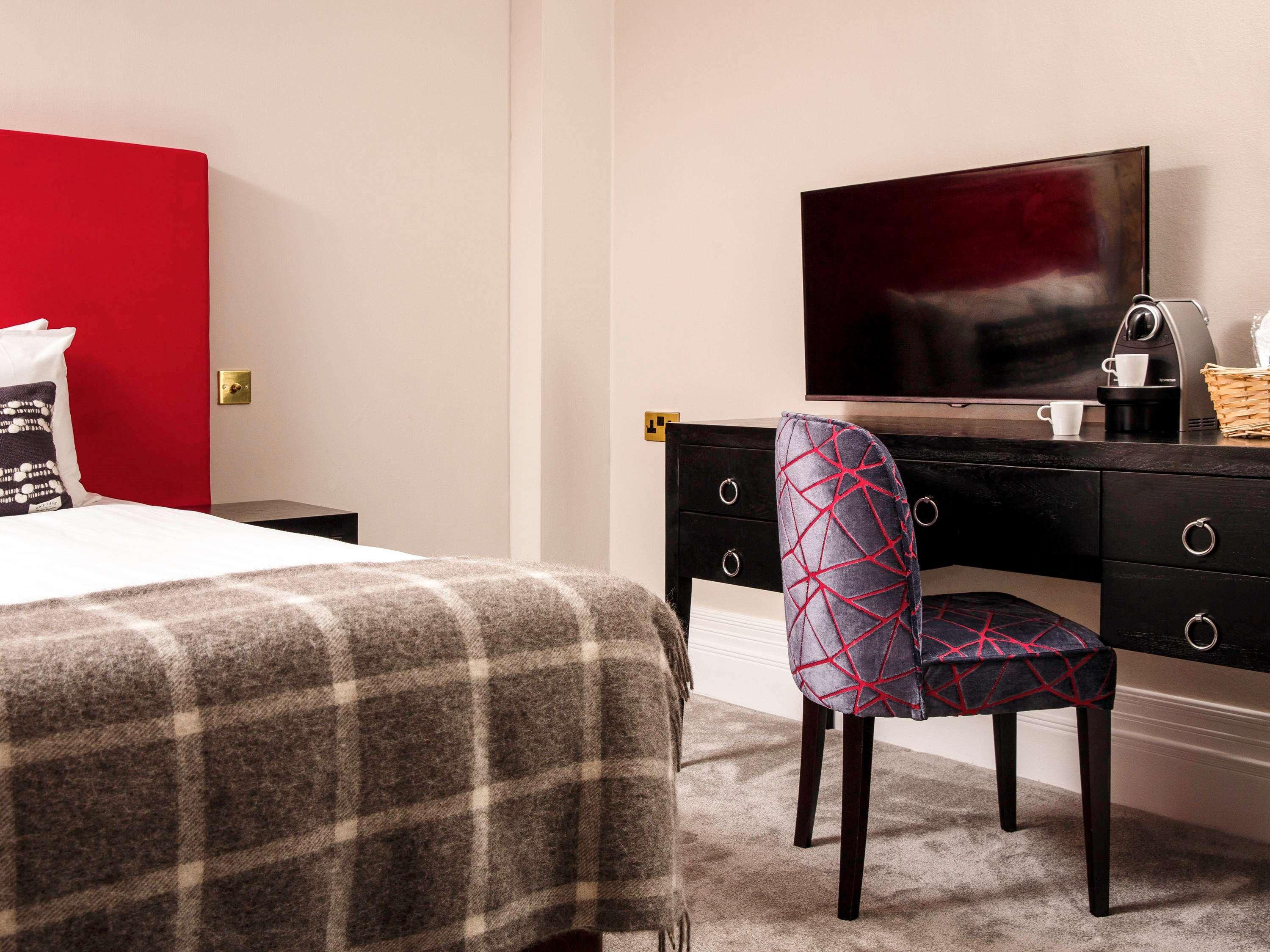 Mercure Burton Upon Trent, Newton Park Exterior photo